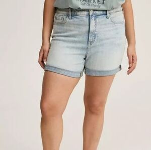 Torrid 5" Denim Shorts Sz 14 Vintage Stretch Light Wash High Rise